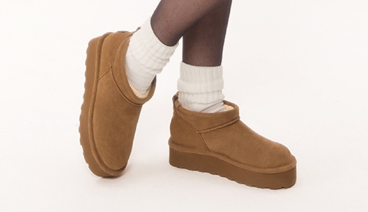 Bearpaw camel colored platform booties for fall