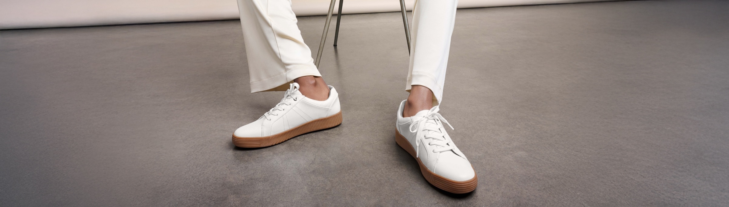 white SOUL Naturalizer sneakers