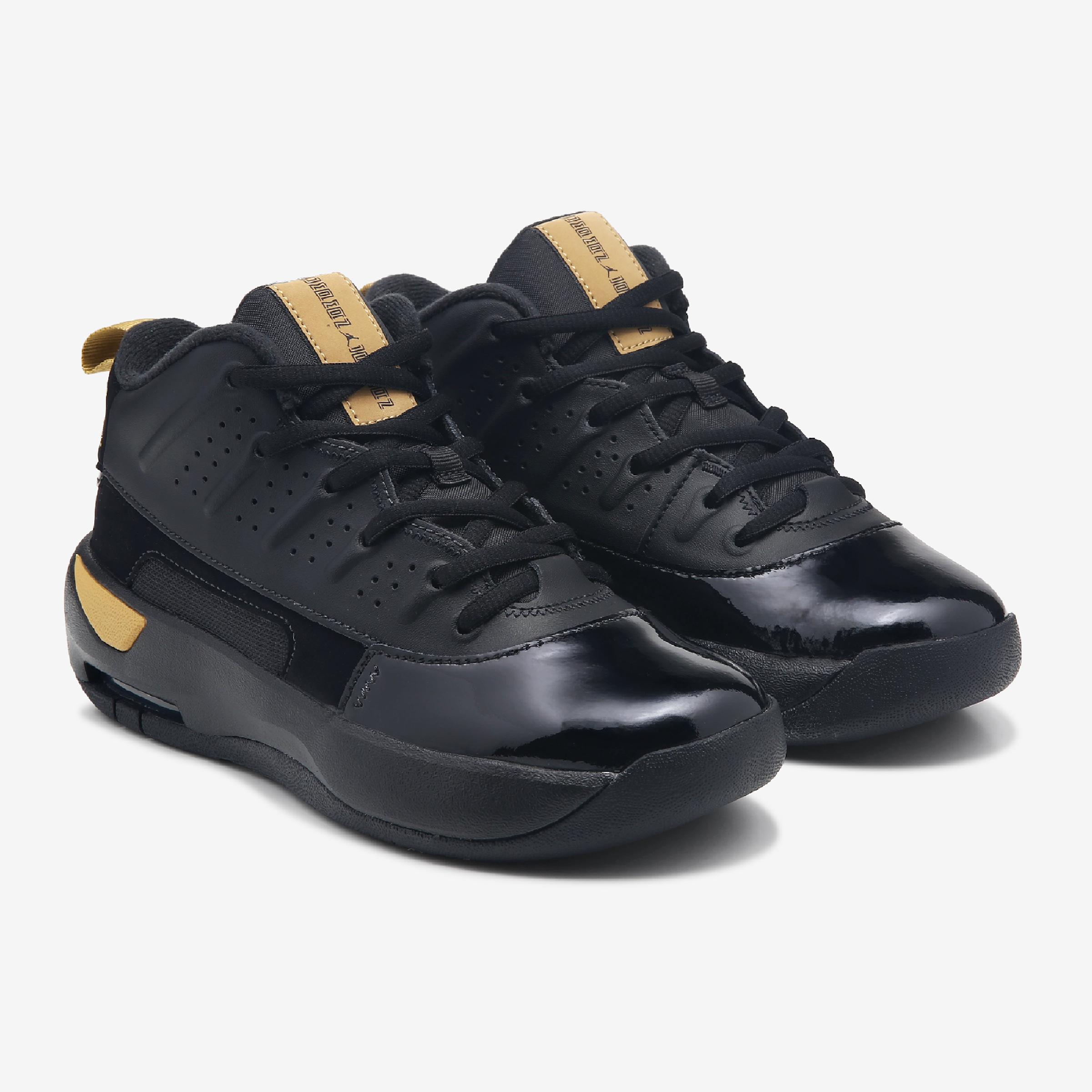 jordan max aura black junior