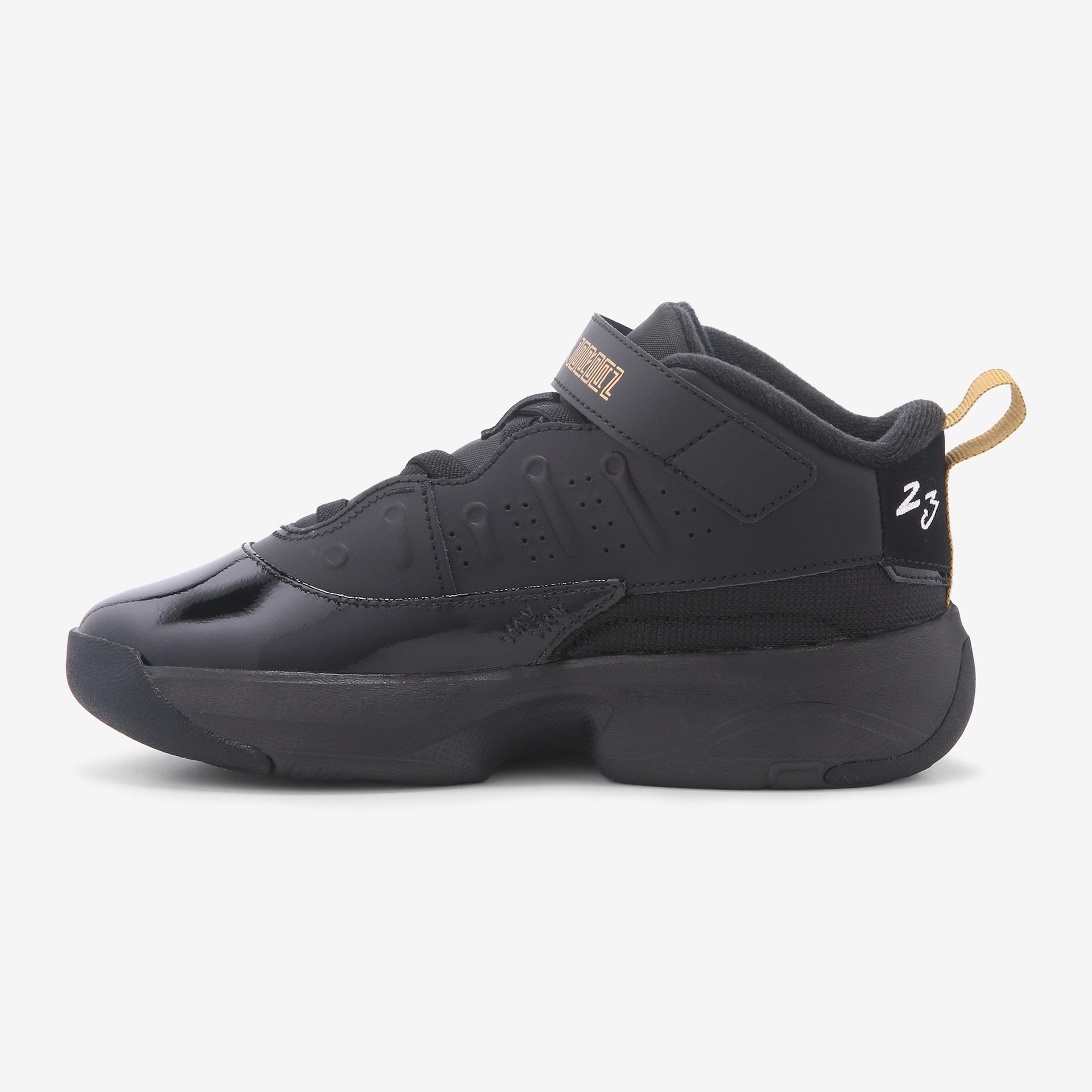NEW  JORDAN MAX AURA 4 (GS) Men’s / Youth Size 7. All black all leather hightop Nike Air Jordan Max Aura Sneaker Boys 5Y Youth Triple Black  main image 4