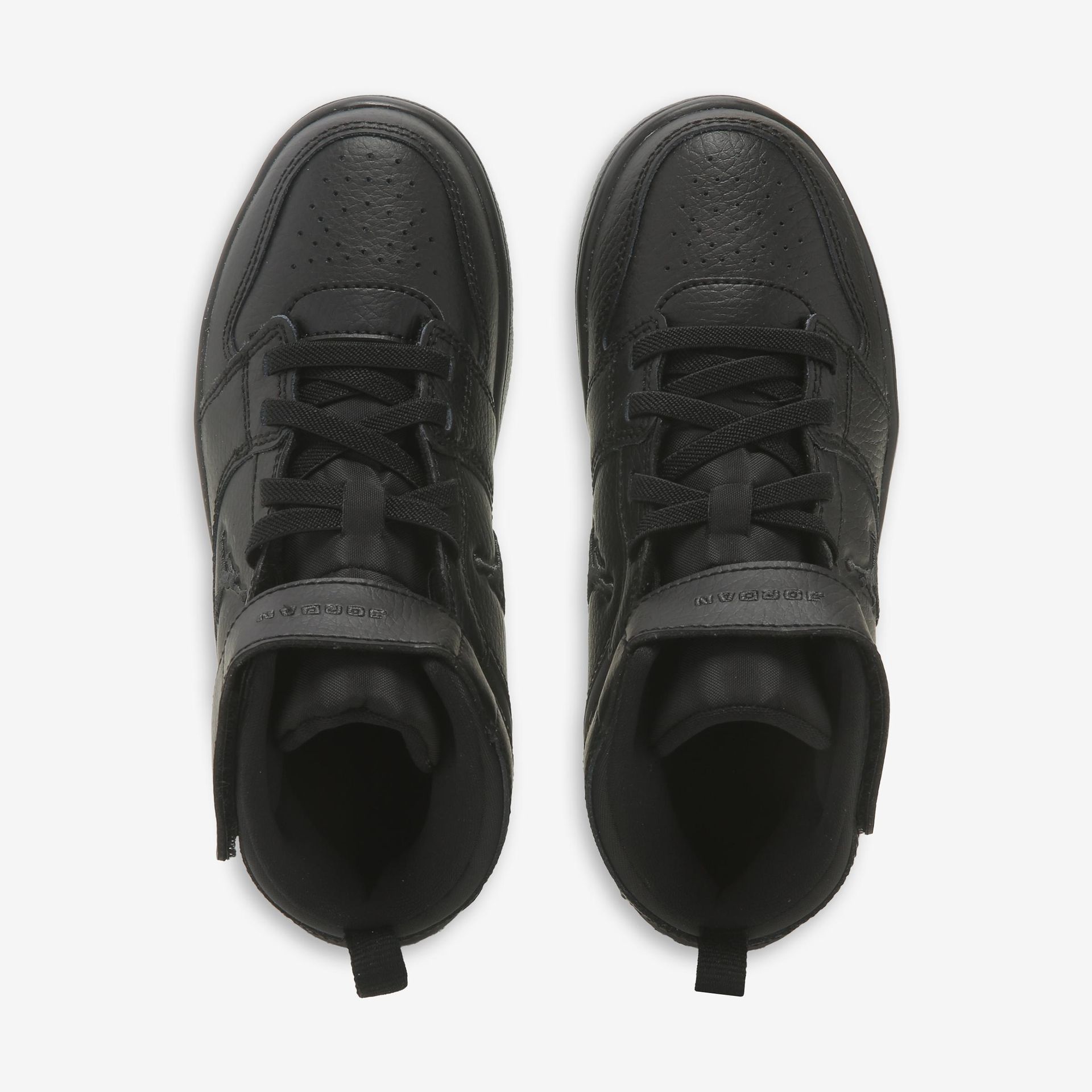 Jordan Kids' Jordan Court Connect Mid Top Sneaker Little Kid