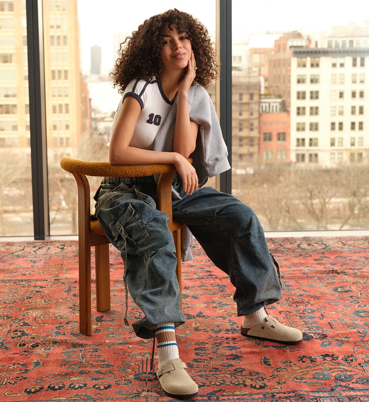 woman wearing birkenstock