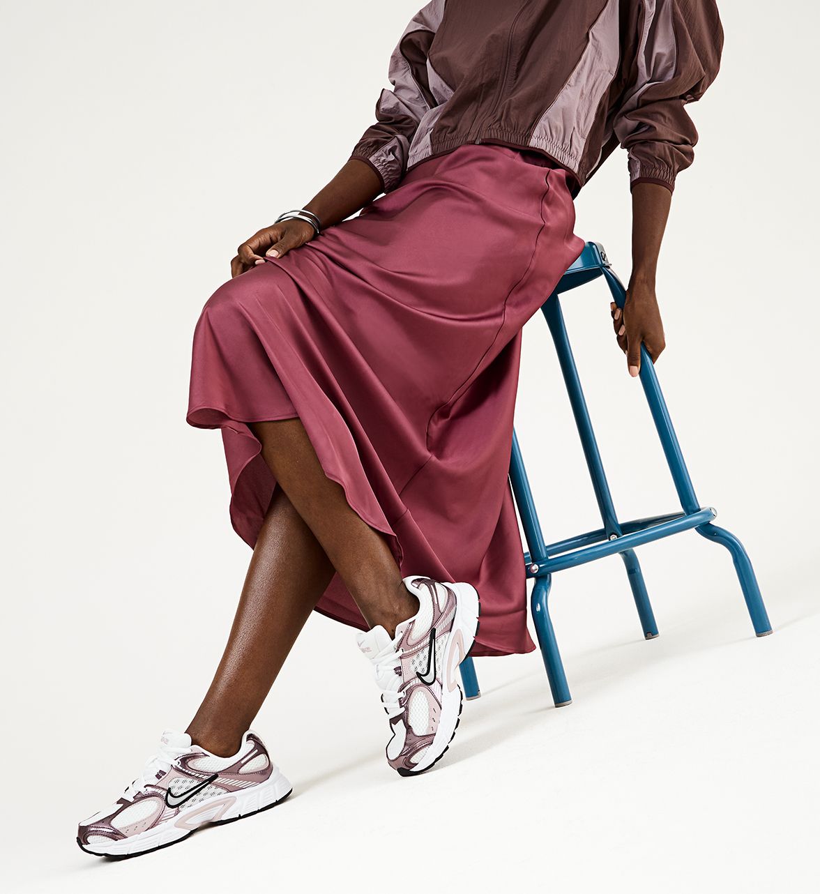 women's nike v5r sneaker