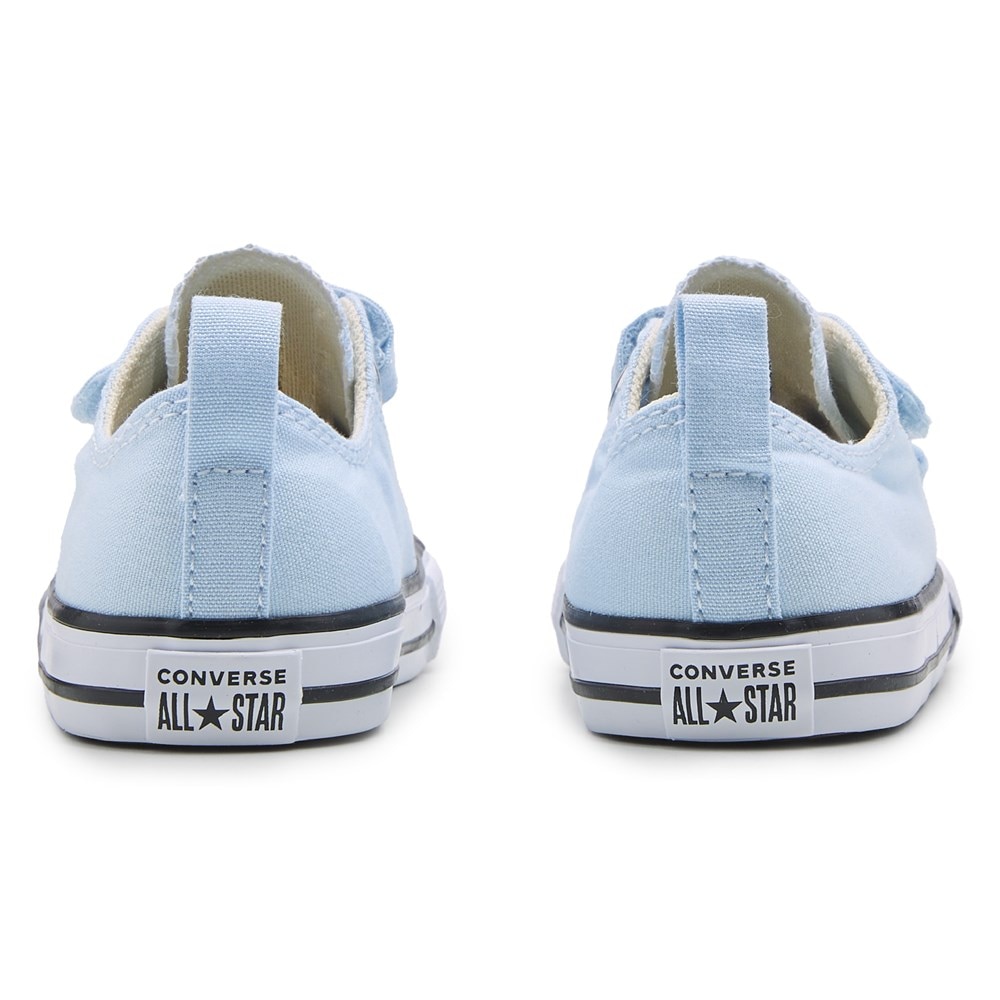 Converse Kids' Chuck Taylor All Star 2V Low Top Sneaker Baby