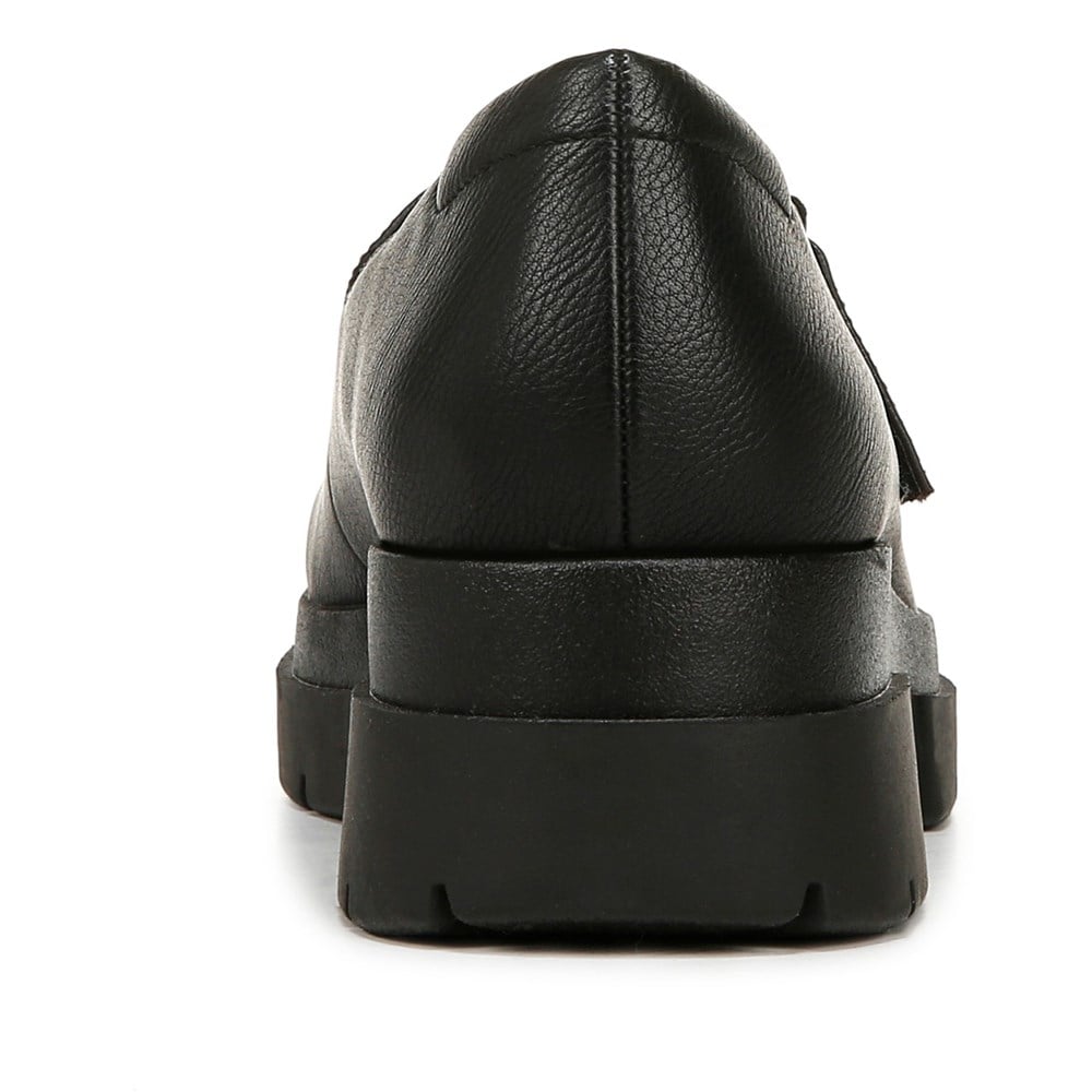 SOUL Naturalizer Women's Olivet Mary Jane Lug Flat | Famous Footwear