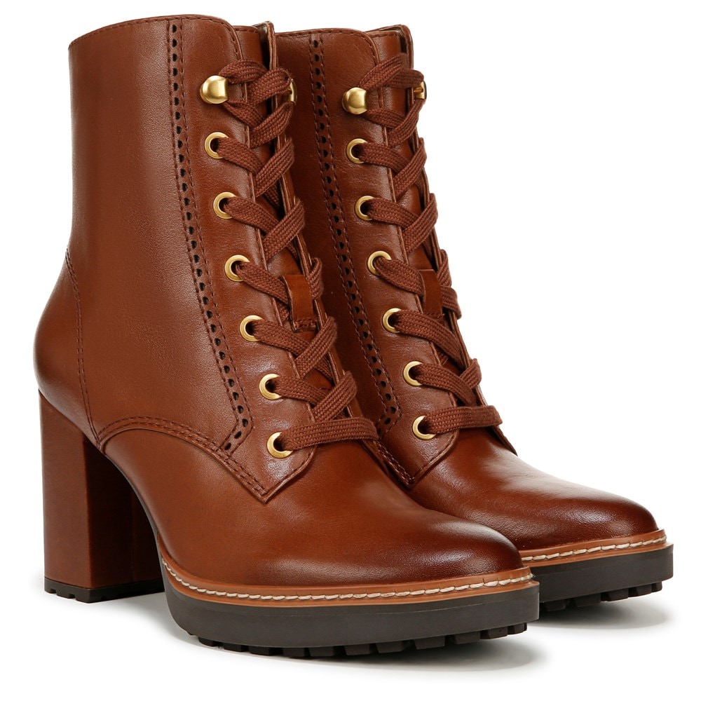 Naturalizer Women&rsquo;s Callie Lace Up Boot | Famous Footwear