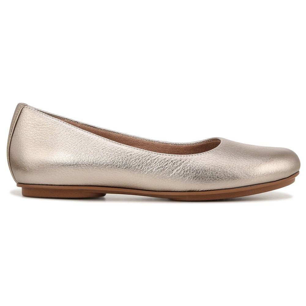 (取寄) ナチュラライザー レディース マックスウェル Naturalizer women Naturalizer Maxwell Warm Silver Naturalizer Women's Maxwell Ballet Flat | Famous Footwear