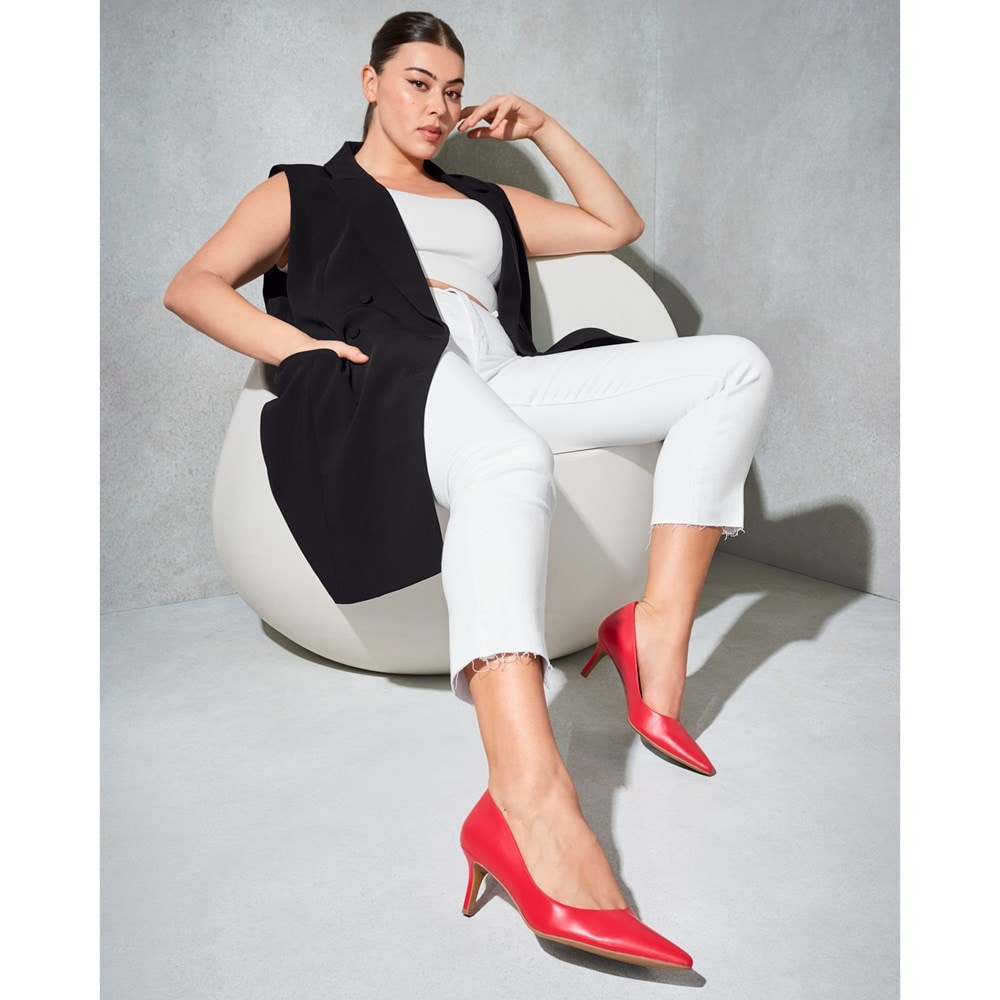 Naturalizer Women's Everly Pump | Famous Footwear