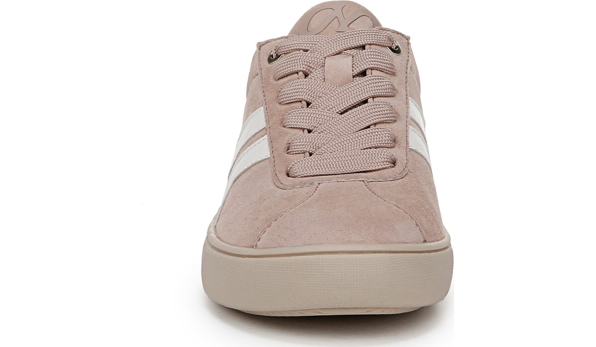 (取寄) ナチュラライザー レディース メディナ Naturalizer women Medina Warm Taupe Nubuck Naturalizer Women's Medina Lace Up Sneaker | Famous Footwear