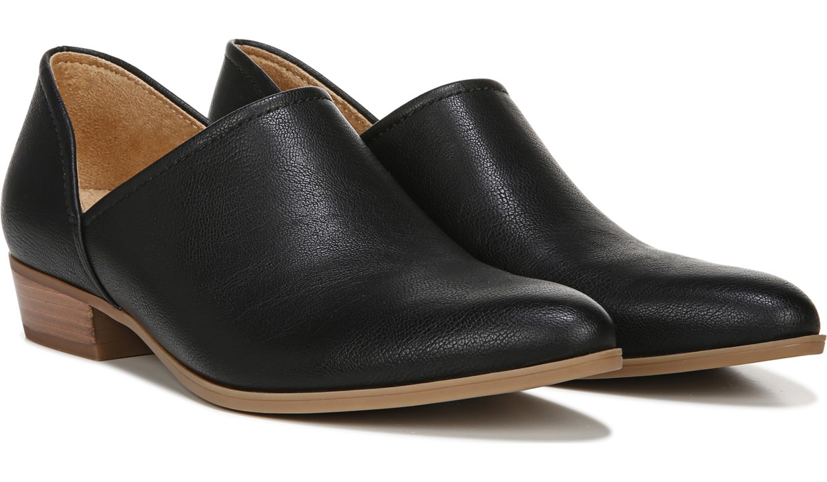 women's win over block heel ankle boot