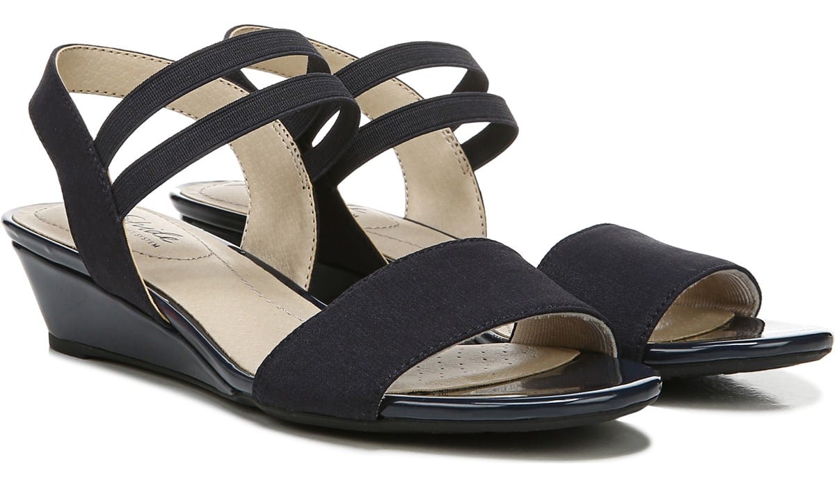 LifeStride Women's Yolo Medium/Wide Wedge Sandal Famous Footwear