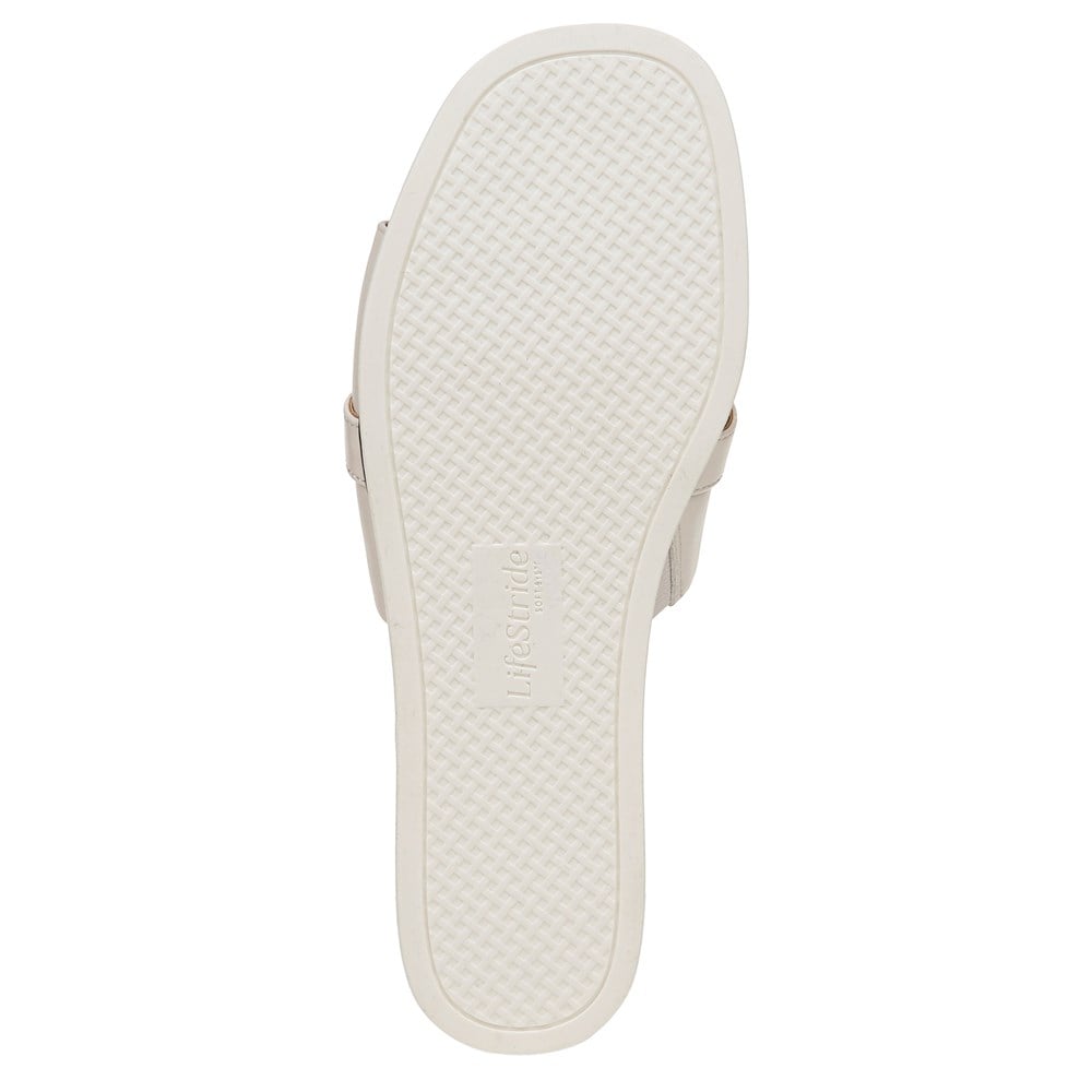 (取寄) ライフストライド レディース ジェネビーブ LifeStride women Genevieve Creme Beige Faux Leather LifeStride Women's Genevieve Flat Sandal | Famous Footwear