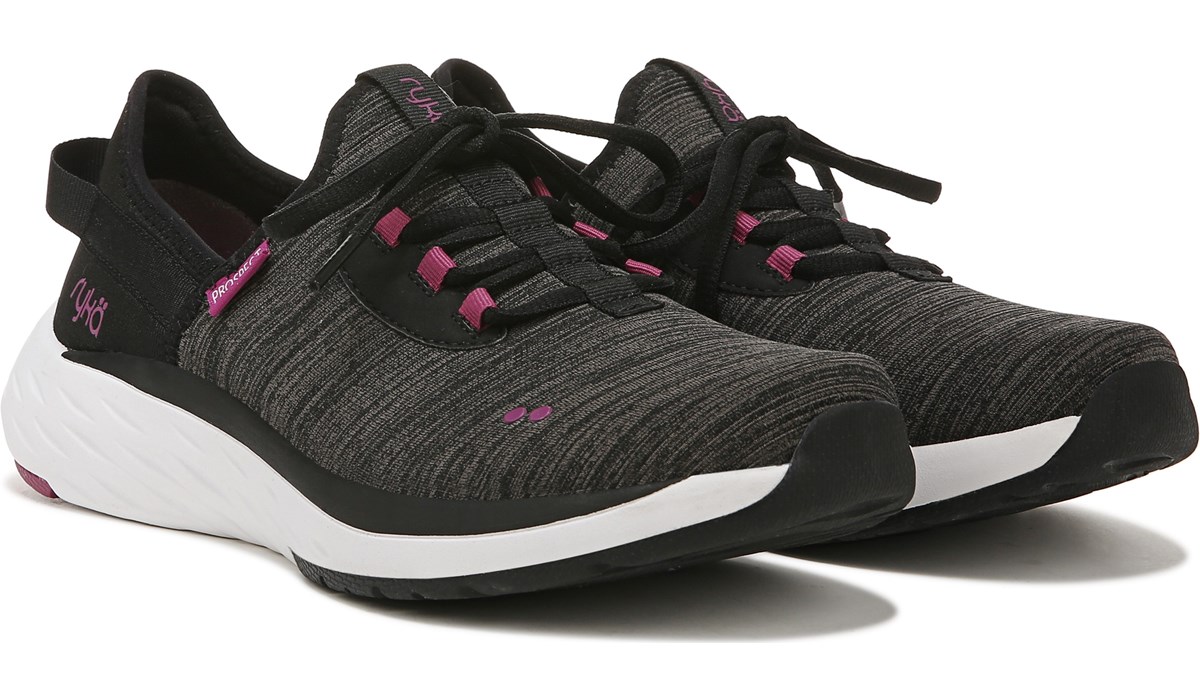 wide training shoes womens