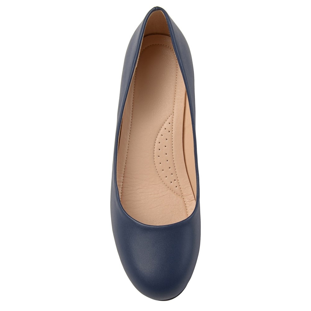 Journee Women's Saar Comfort Pump | Famous Footwear