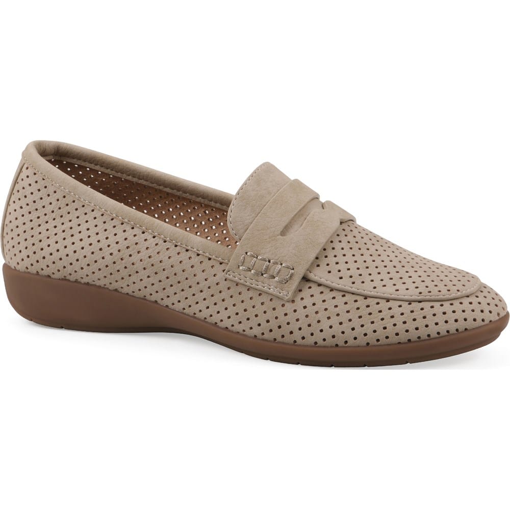 Cliffs by White Mountain Women's Samson Loafer | Famous Footwear