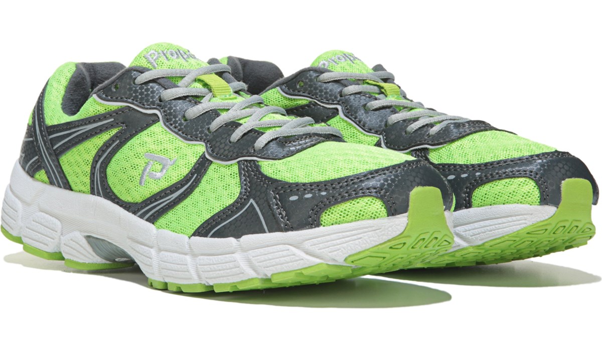 green athletic shoes womens