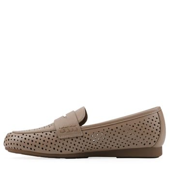 White Mountain Women's Wallace Moc Loafer | Famous Footwear