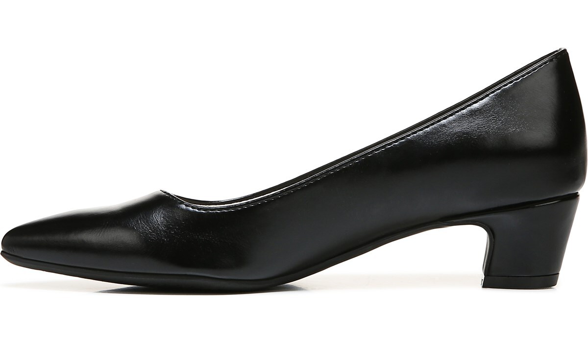 LifeStride Women's Minx Medium/Wide Pump Famous Footwear