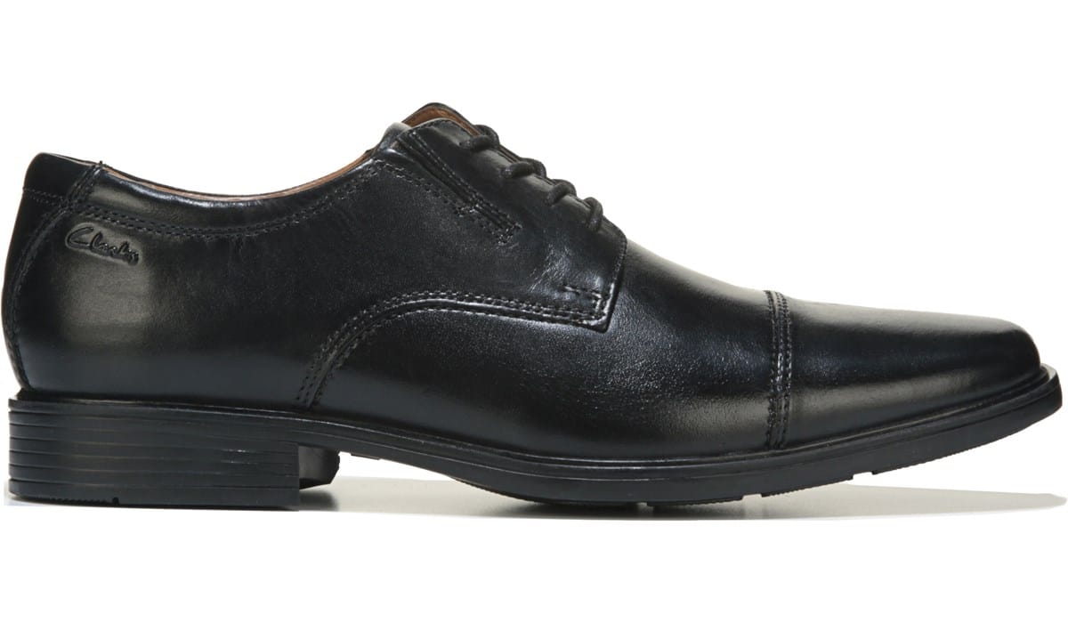 Clarks Men's Tilden Medium/Wide Cap Toe 
