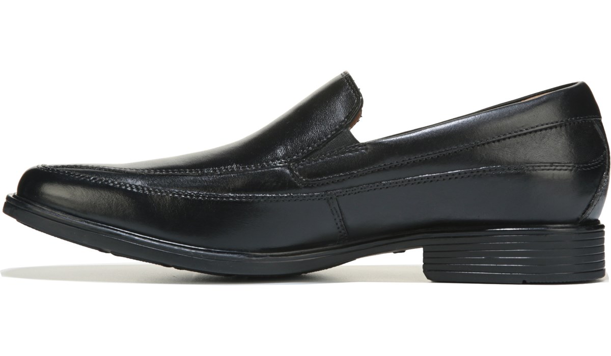 Clarks Men s Tilden Free Medium Wide Slip On Famous Footwear