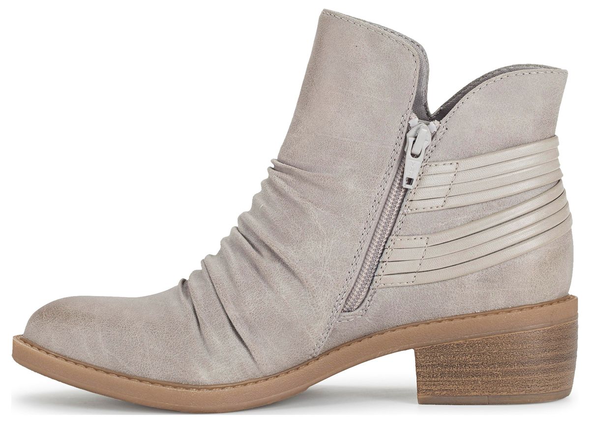 Baretraps Women's Sazzie Medium/Wide Bootie | Famous Footwear