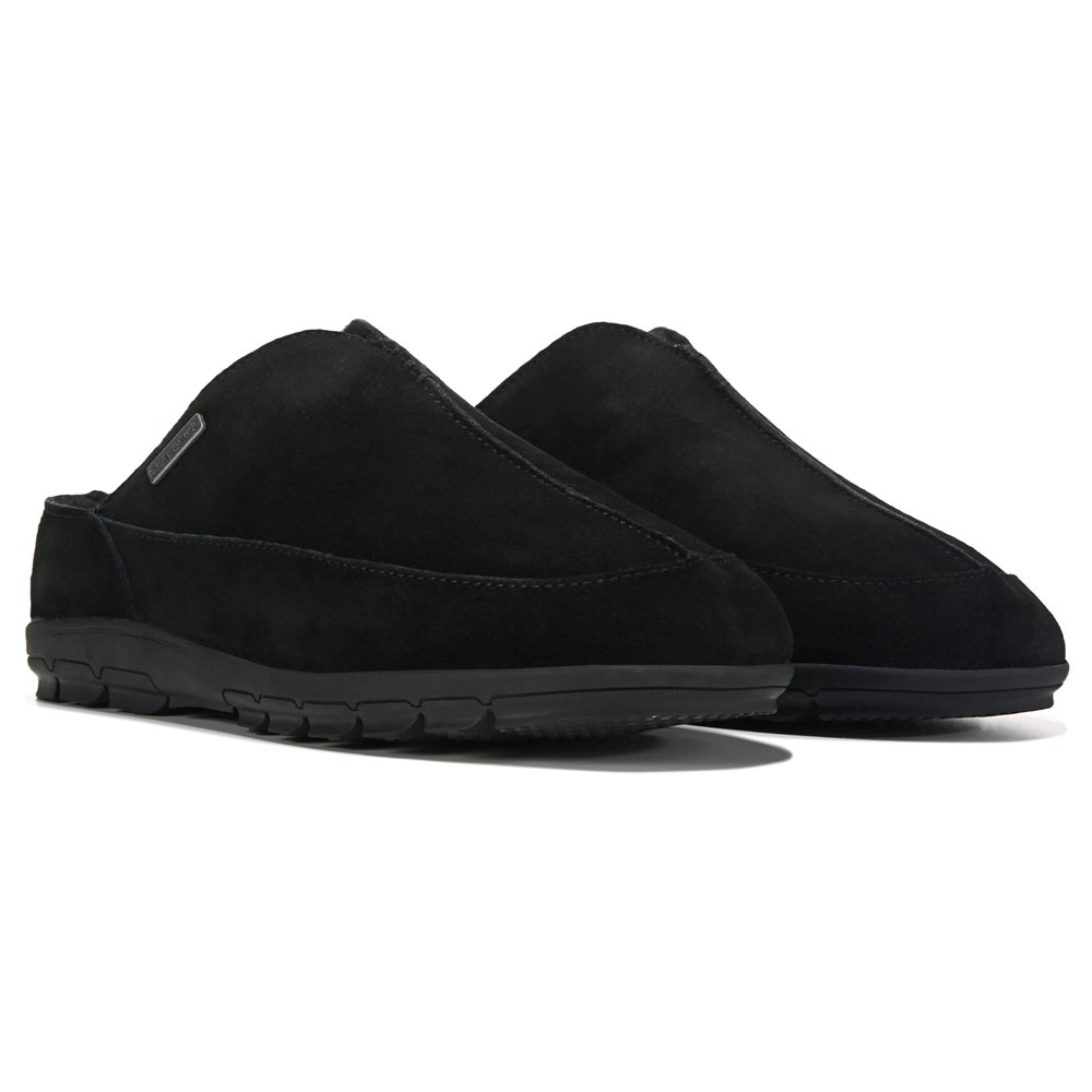 Famous footwear slippers mens deals