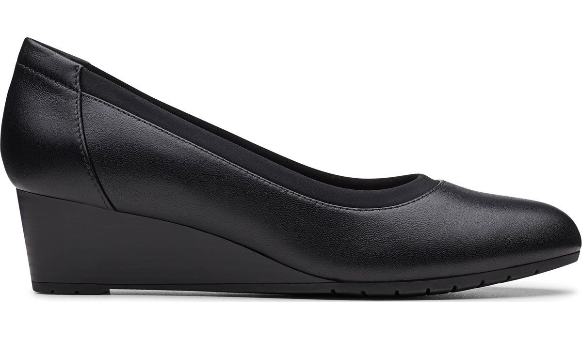 clarks wide width heels