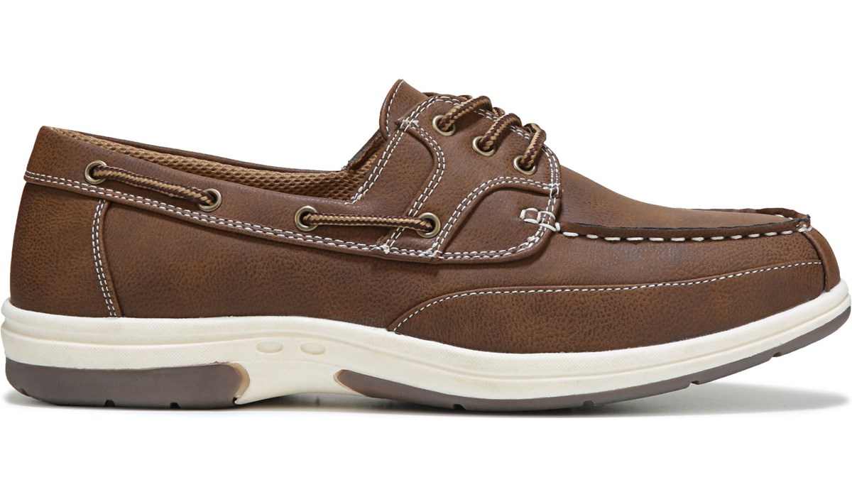 mens tan boat shoes