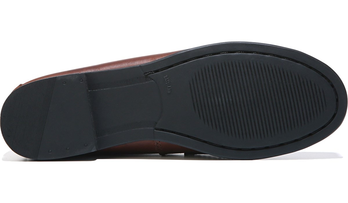 eastland women's penny loafers