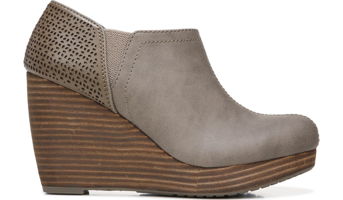 Dr scholl's harlow wedge bootie deals
