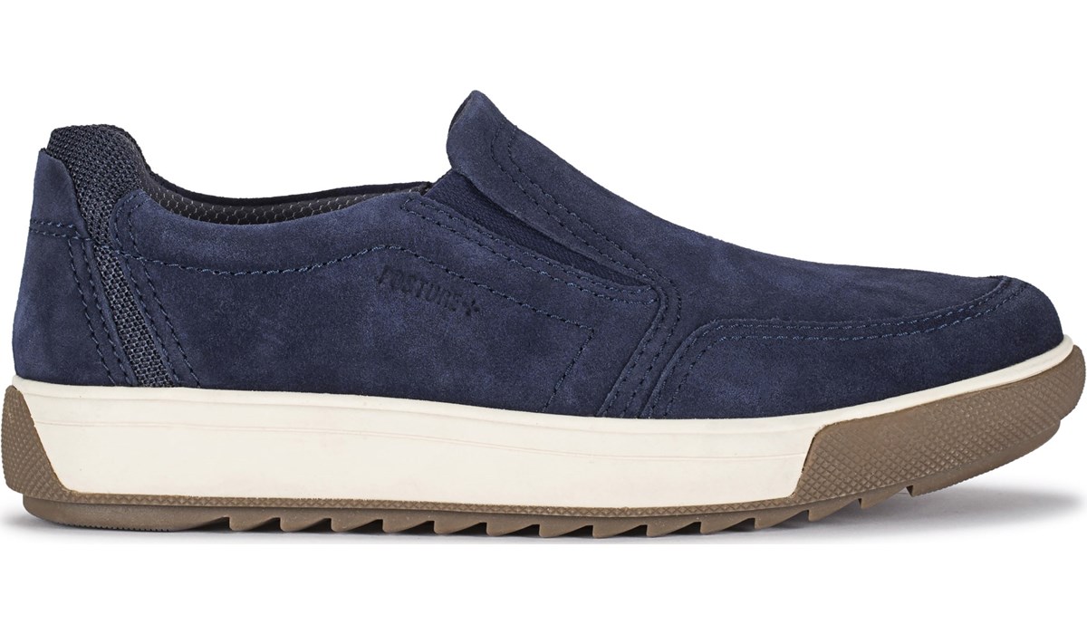 baretraps slip on sneakers