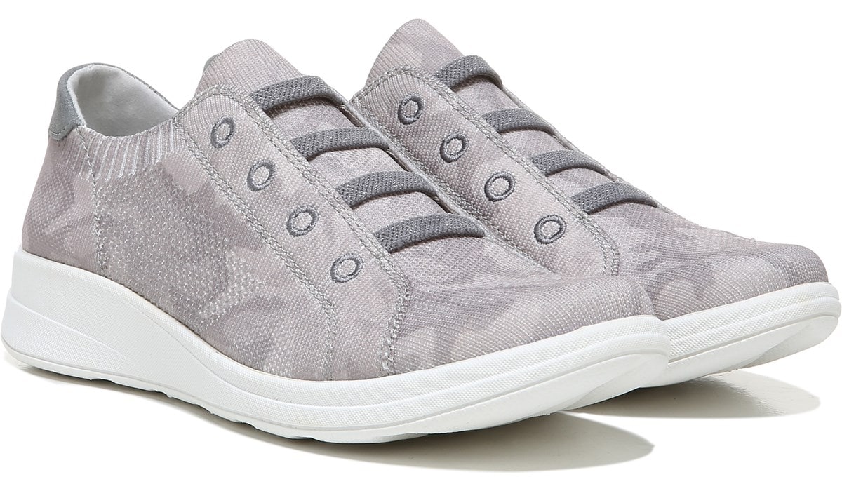 bzees golden knit slip on sneaker