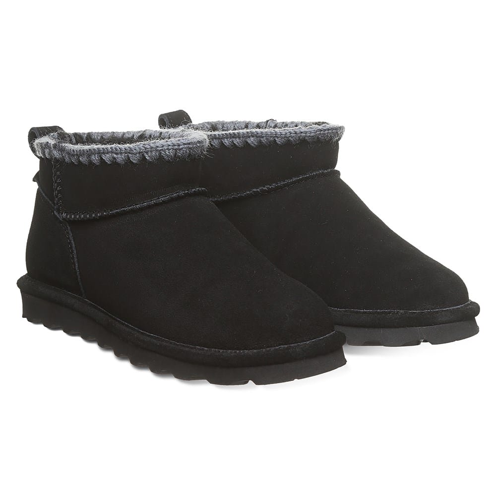 Bearpaw Women's Shorty Crochet Water Resistant Winter Boot