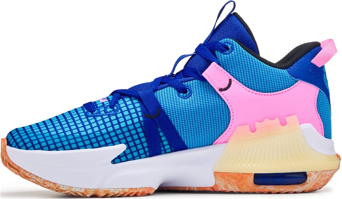 lebron witness 3 youth