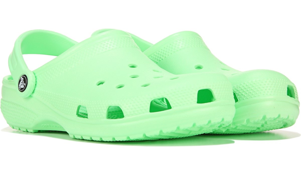 crocs like footwear