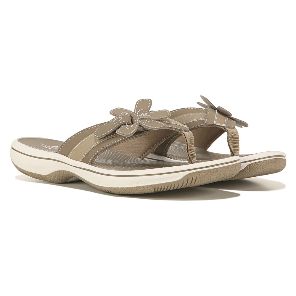 Clarks Women's Cloudsteppers Flip Flop Sandal | Footwear