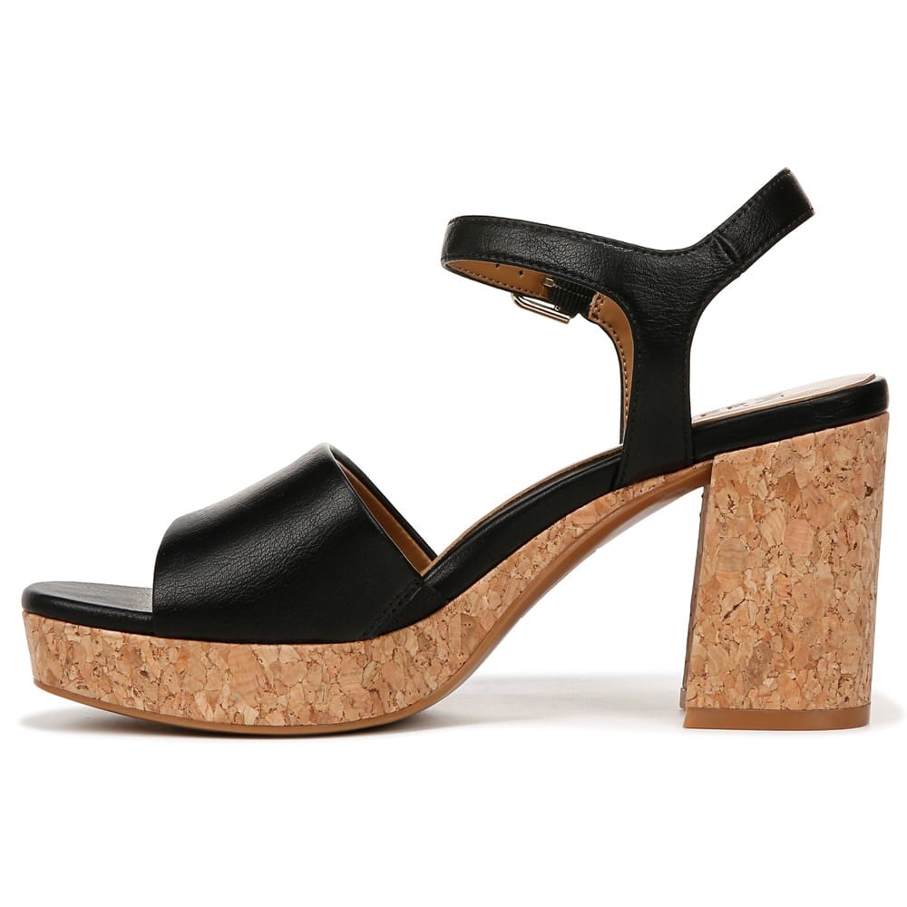Naturalizer Women's Lilly Sandal | Famous Footwear