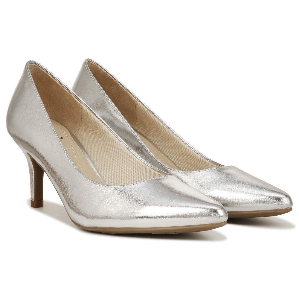 LifeStride Women s Sevyn Pointed Toe Pump Famous Footwear