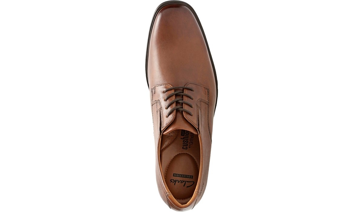 clarks tilden plain toe oxford