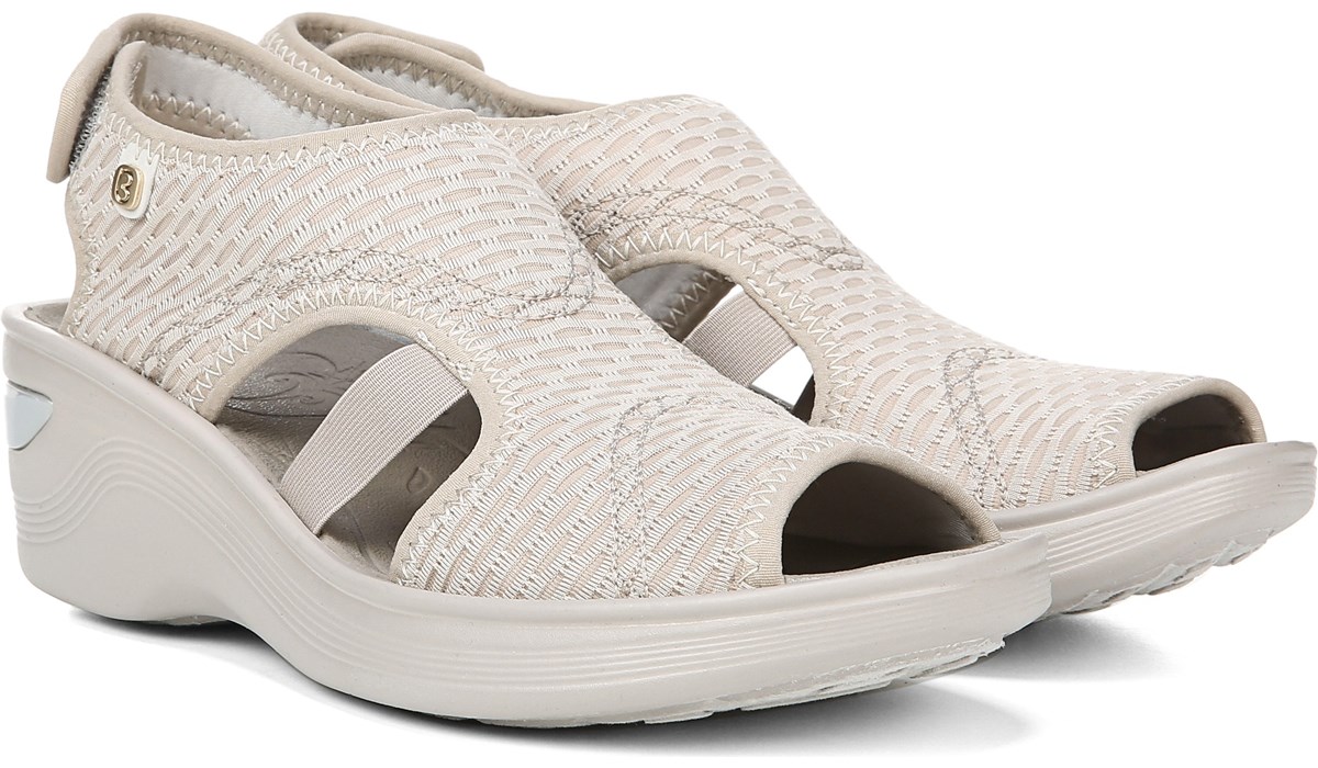 Bzees for Lifestride Women s Dream Wedge Sandal Famous Footwear