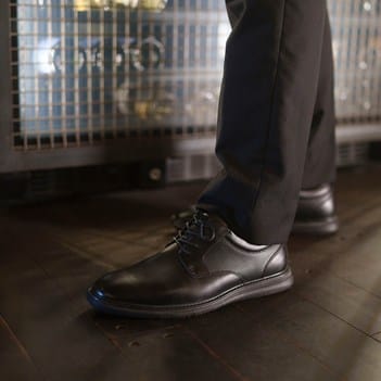 Nunn Bush Men's Chase Work Plain Toe Slip Resistant Oxford