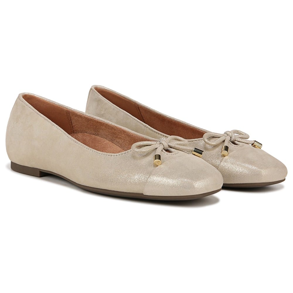 Vionic Women's Klara Ballet Flat | Famous Footwear