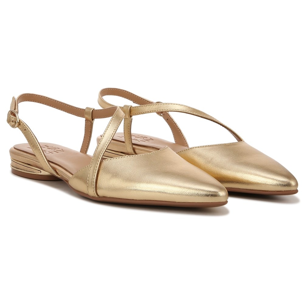 Naturalizer Women s Hawaii Slingback Flat Famous Footwear