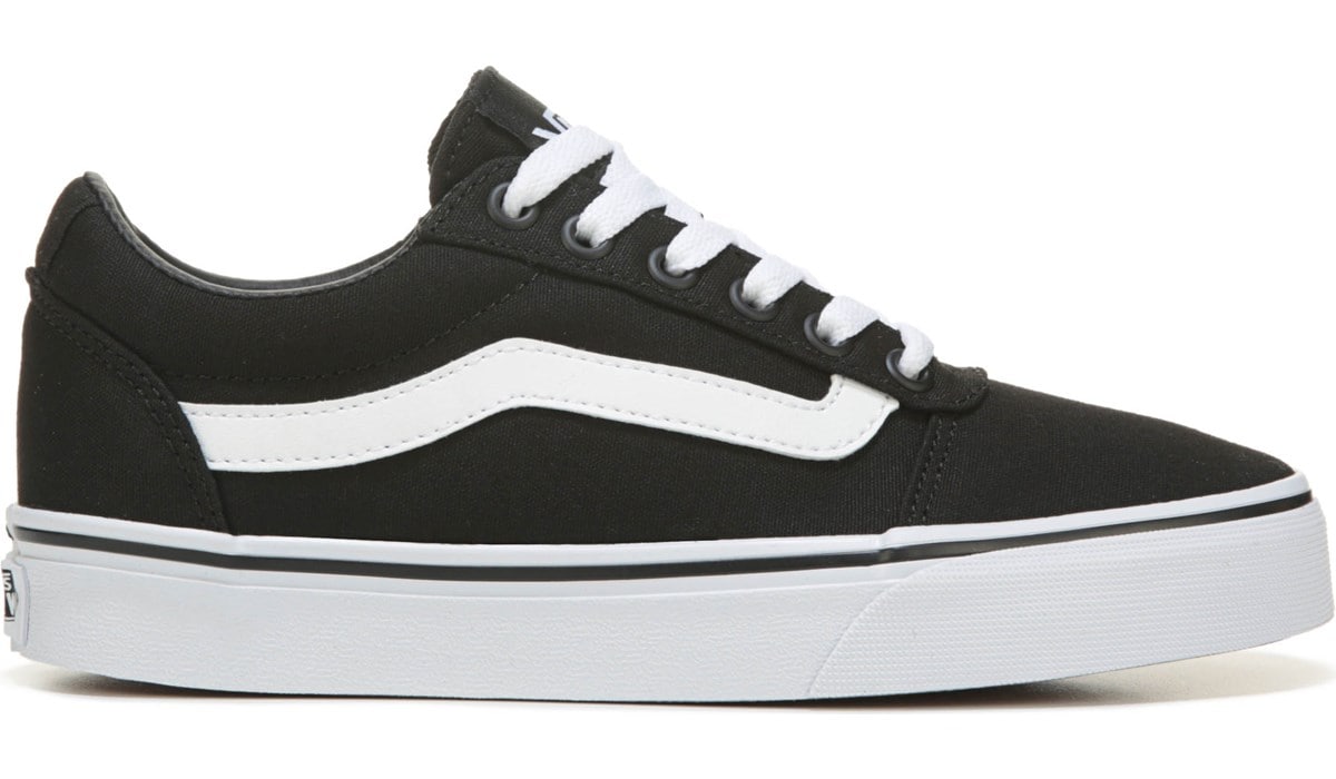 vans black and white low top