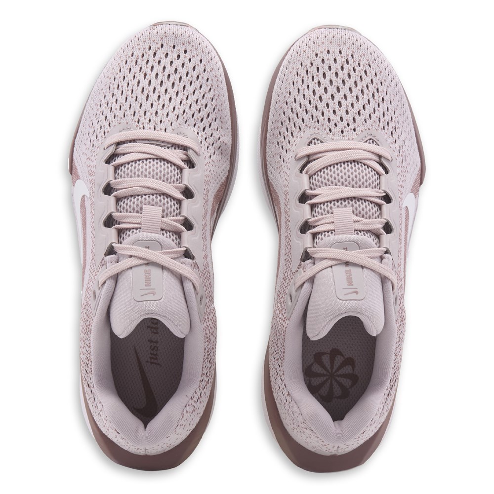 Nike Winflo 11 Premium Women's Road Running Shoes. Nike JP