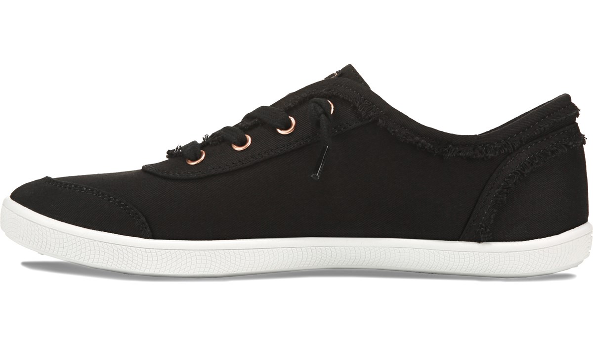 famous footwear bobs