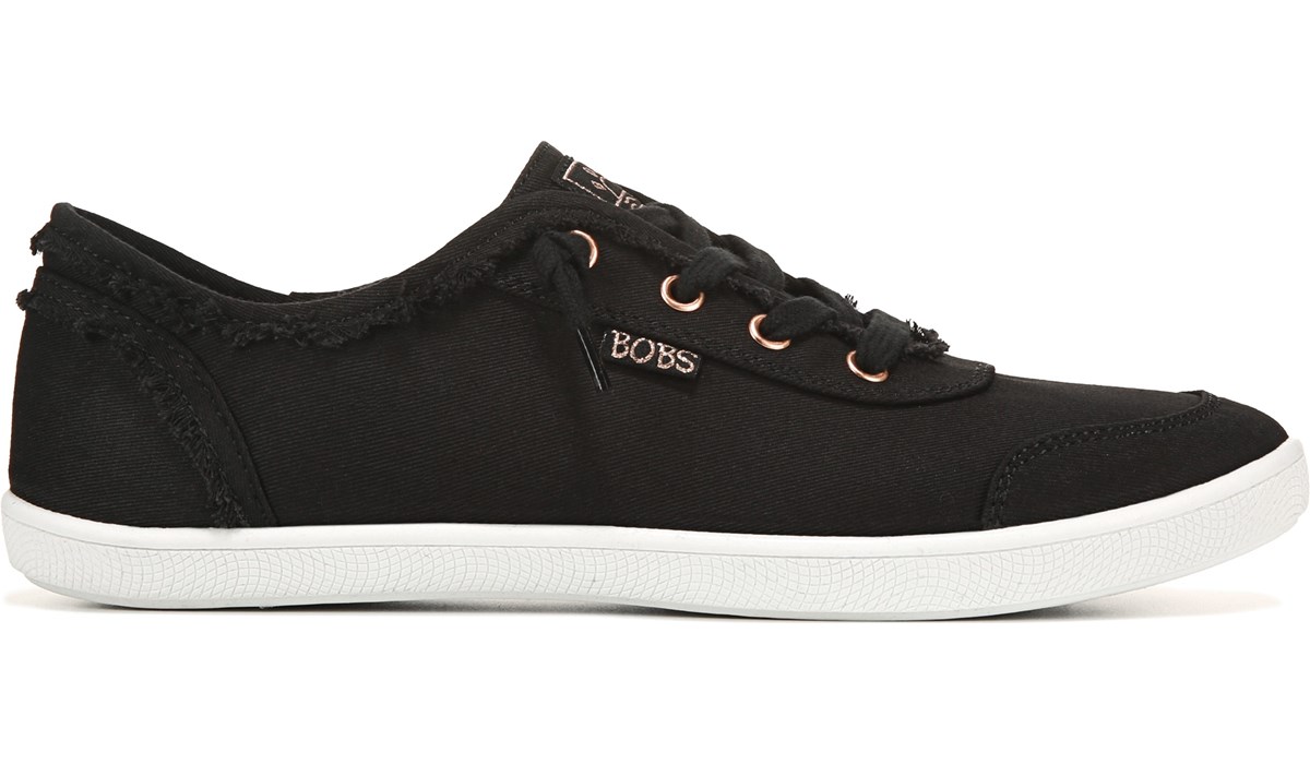 famous footwear bobs