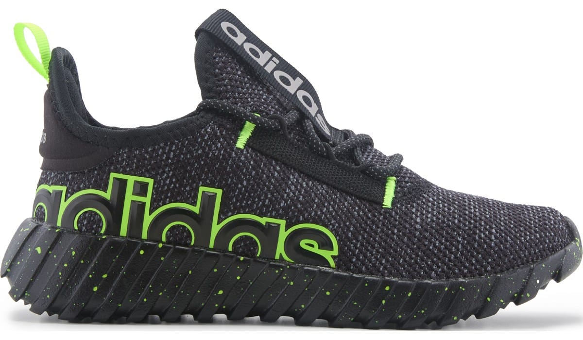 boys black adidas sneakers