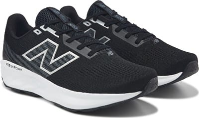 Men's Fresh Foam 520 v9 Wide Running Shoe - Black/White