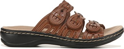 clarks sandals near me